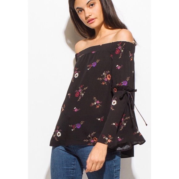 Last 1 Small! Floral Off the Shoulder Top - Picture 7 of 7